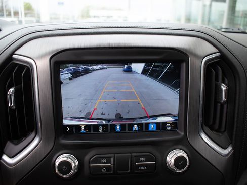 Used 2023 GMC Sierra 3500 Denali w/ Denali Ultimate Package AWD/4WD image 17
