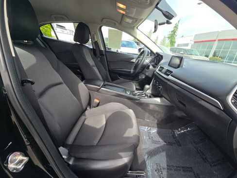 Used 2017 MAZDA MAZDA3 Sport FWD image 11