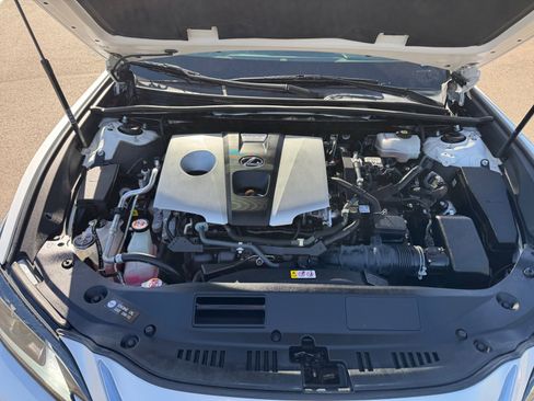 Used 2021 Lexus ES 300h w/ Premium Package image 18