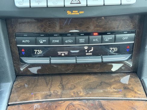 Used 2014 Mercedes-Benz E 350 Sedan image 77