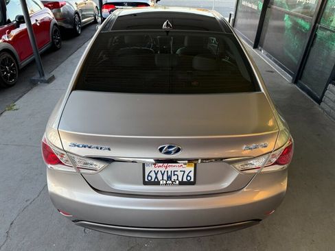 Used 2012 Hyundai Sonata Hybrid w/ Ultimate Pkg image 15