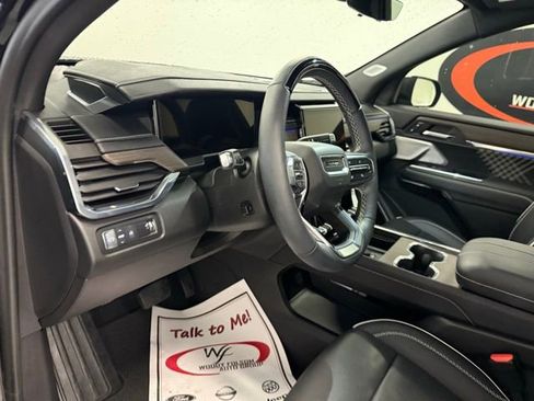 Used 2024 GMC Acadia Denali w/ Super Cruise Package image 13