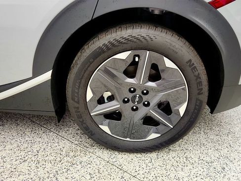Used 2025 Kia EV6 Light RWD image 9