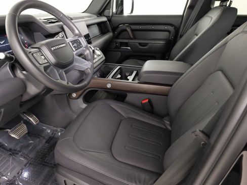 Used 2023 Land Rover Defender 110 X AWD/4WD image 35