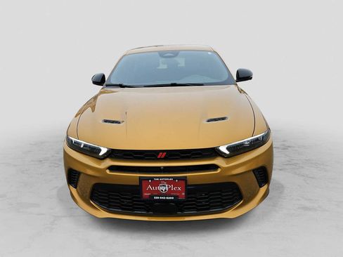 Used 2024 Dodge Hornet GT image 3