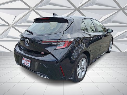 Used 2022 Toyota Corolla Hatchback image 10