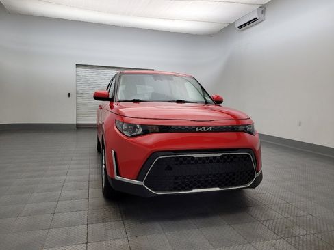 Used 2023 Kia Soul LX image 14