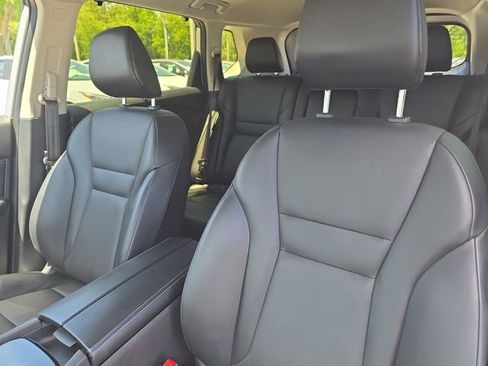 Certified 2025 Nissan Rogue SV w/ SV Premium Package FWD image 22