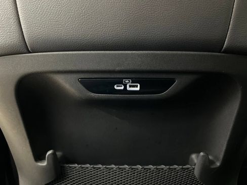 Used 2022 Chrysler Pacifica Touring-L w/ S Appearance Package FWD image 29
