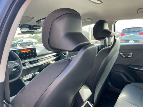 New 2026 Kia K4 LXS image 24