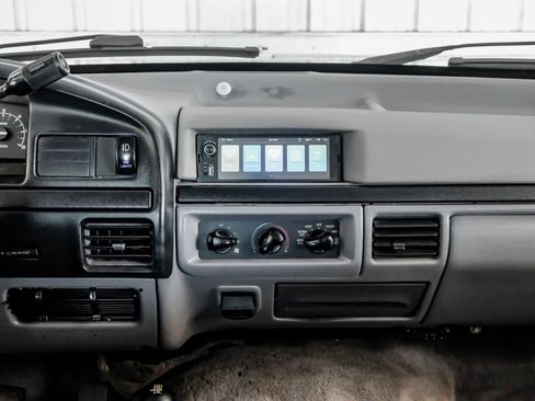 Used 1996 Ford Bronco XLT AWD/4WD image 22