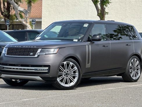 New 2026 Land Rover Range Rover Long Wheelbase SE AWD/4WD image 19