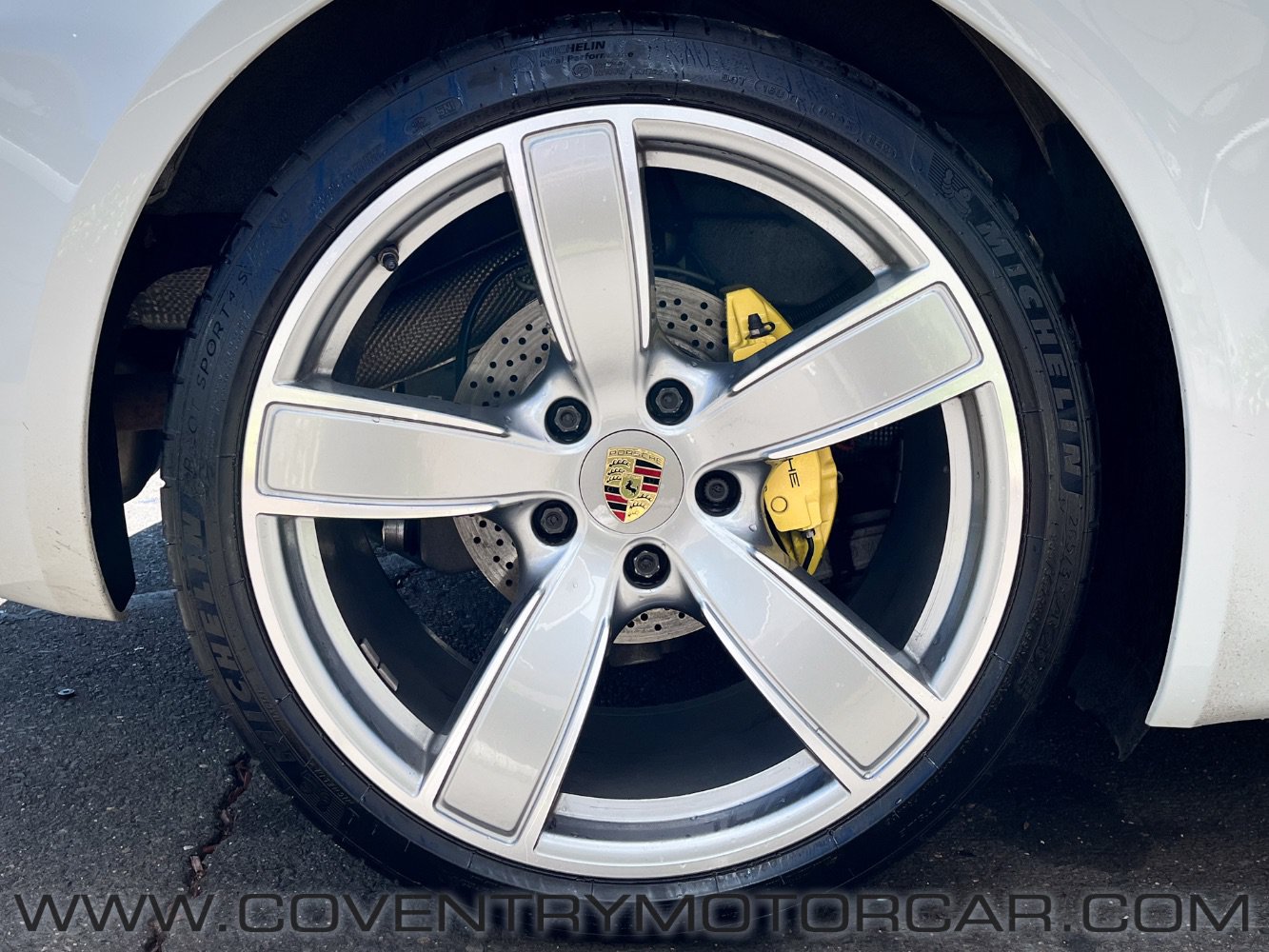 Used 2018 Porsche 718 Cayman RWD image 9