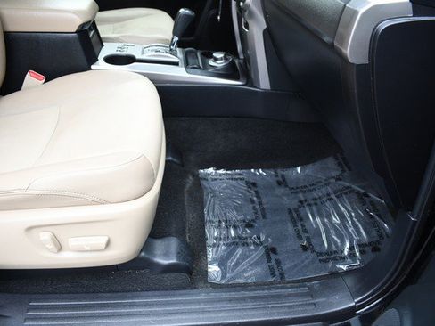 Used 2016 Toyota 4Runner SR5 Premium image 26