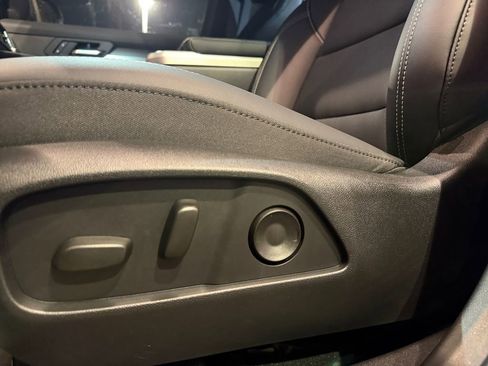 Used 2026 GMC Terrain Elevation w/ Elevation Premium Package image 16