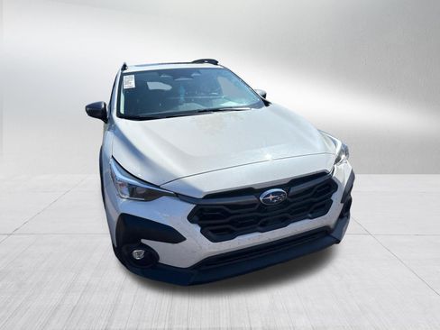 Used 2024 Subaru Crosstrek 2.0i Premium AWD/4WD image 2