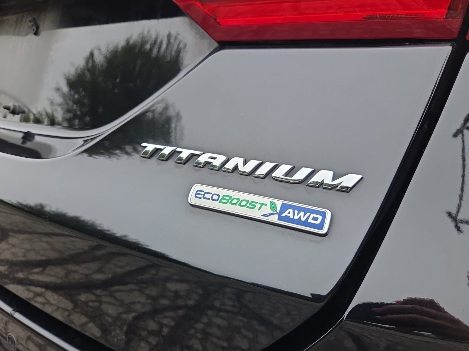 Used 2017 Ford Fusion Titanium AWD/4WD image 7