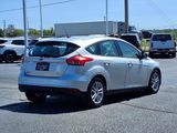 Used 2018 Ford Focus SE image 4