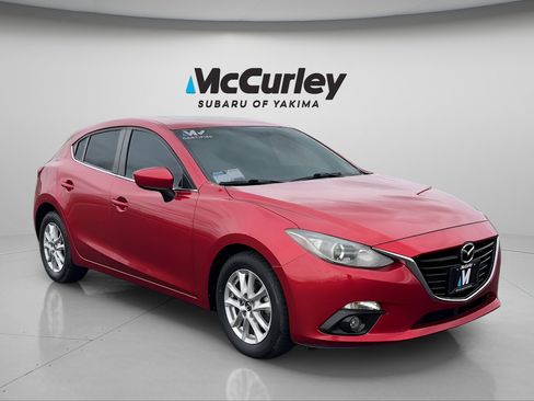 Used 2016 MAZDA MAZDA3 i Touring w/ Popular Equipment Package FWD image 8