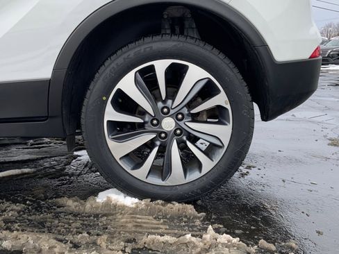 Used 2022 Buick Encore Preferred w/ Safety Package image 29