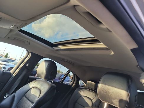 Used 2017 Mercedes-Benz GLC 300 4MATIC Coupe image 17