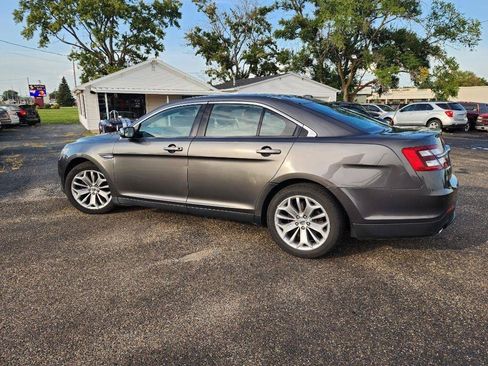 Used 2015 Ford Taurus Limited FWD image 8