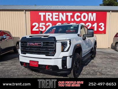 New 2025 GMC Sierra 2500 AT4 w/ Max Trailering Package