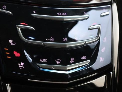 Used 2015 Cadillac Escalade Luxury image 20
