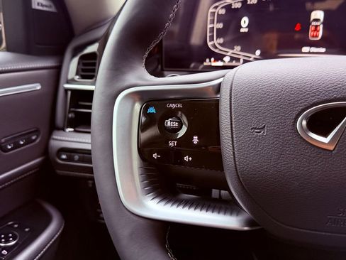Certified 2026 INFINITI QX80 Pure AWD/4WD image 15