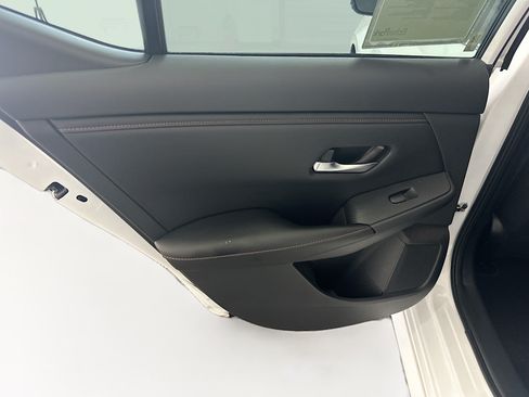Used 2023 Nissan Sentra SR w/ Electronics Package FWD image 26