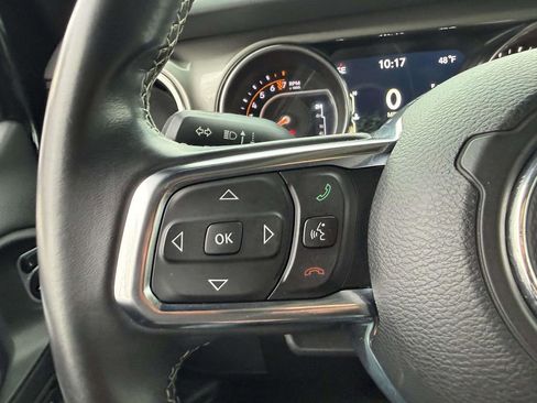 Used 2018 Jeep Wrangler Unlimited Sahara w/ Dual Top Group image 30