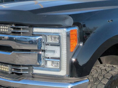 Used 2018 Ford F350 Lariat w/ FX4 4x4 Off Road Package image 12