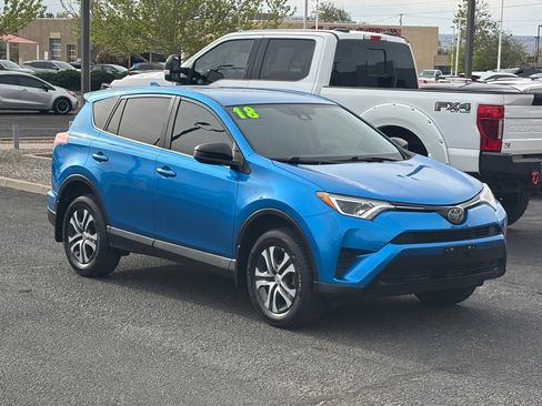 Used 2018 Toyota RAV4 LE w/ All Weather Liner Package image 4