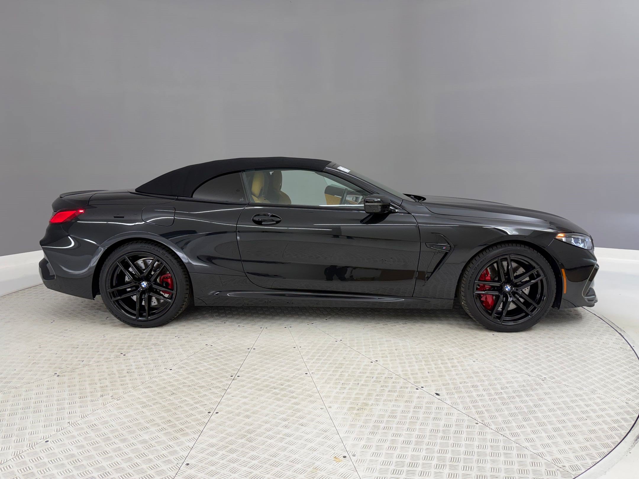 Used 2025 BMW M8 Competition AWD/4WD image 35