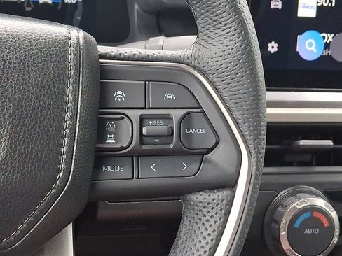 Certified 2024 Toyota Tacoma TRD Off-Road AWD/4WD image 21
