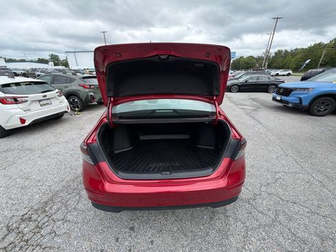 Used 2023 Honda Accord LX image 9