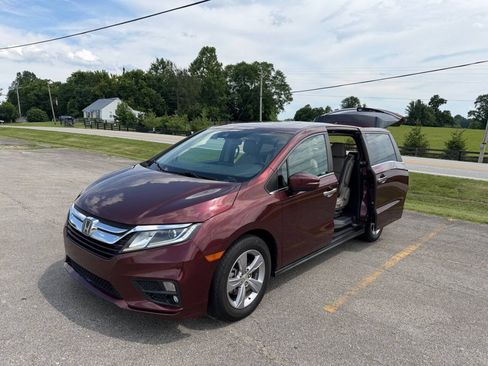 Used 2018 Honda Odyssey EX-L image 4