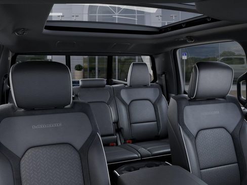 New 2026 RAM 1500 Laramie w/ Advanced Safety Group II AWD/4WD image 26