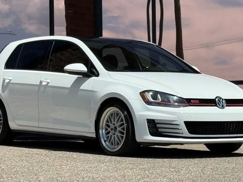 Used 2016 Volkswagen GTI SE w/ Lighting Package (SEL) image 17