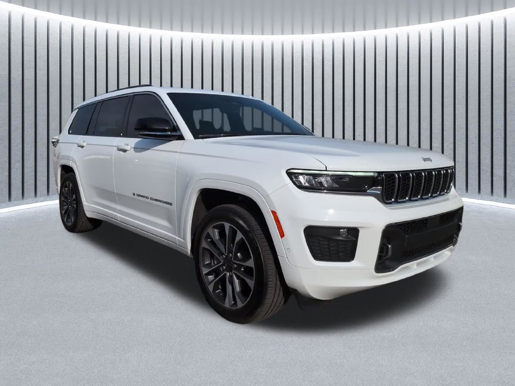 Used 2025 Jeep Grand Cherokee L Overland w/ Luxury Tech Group IV AWD/4WD image 1