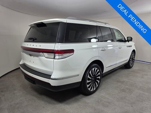 Used 2023 Lincoln Navigator Black Label AWD/4WD image 4