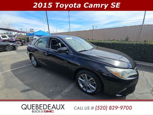 Used 2015 Toyota Camry SE image 1