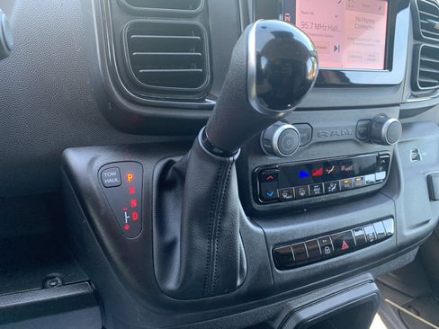 Used 2026 RAM ProMaster 2500 w/ Convenience Group FWD image 25