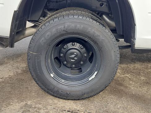 New 2026 RAM 3500 Tradesman AWD/4WD image 9