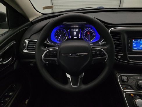 Used 2015 Chrysler 200 Limited FWD image 22