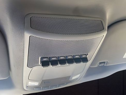 Used 2019 Ford F550 2WD Regular Cab Super Duty image 16