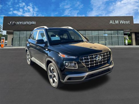 New 2026 Hyundai Venue SEL image 3