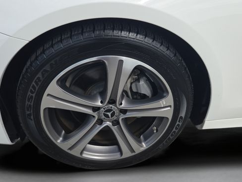 Used 2018 Mercedes-Benz E 300 image 36