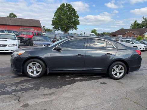 Used 2015 Chevrolet Malibu LT FWD image 3