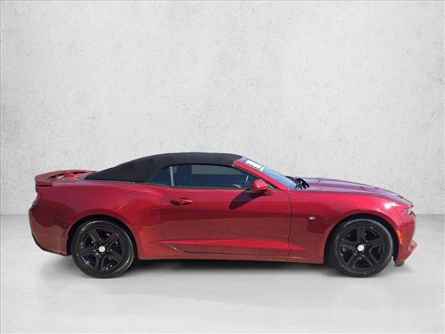 Used 2017 Chevrolet Camaro LT w/ Technology Package RWD image 4